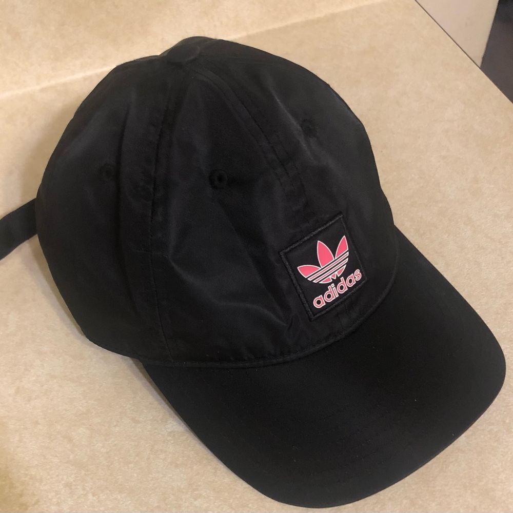 Adidas hat - Picture 2 of 3